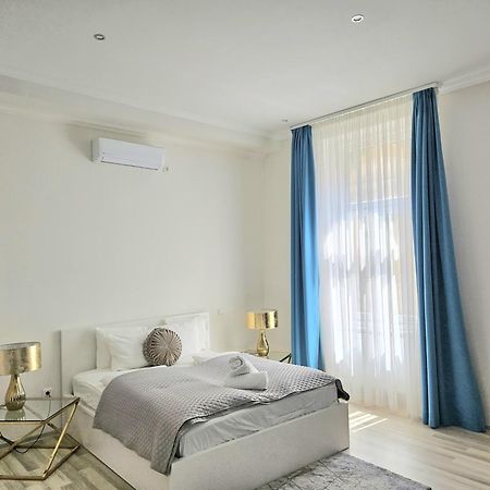 Designer Downtown Gem Apartamento Budapeste Exterior foto