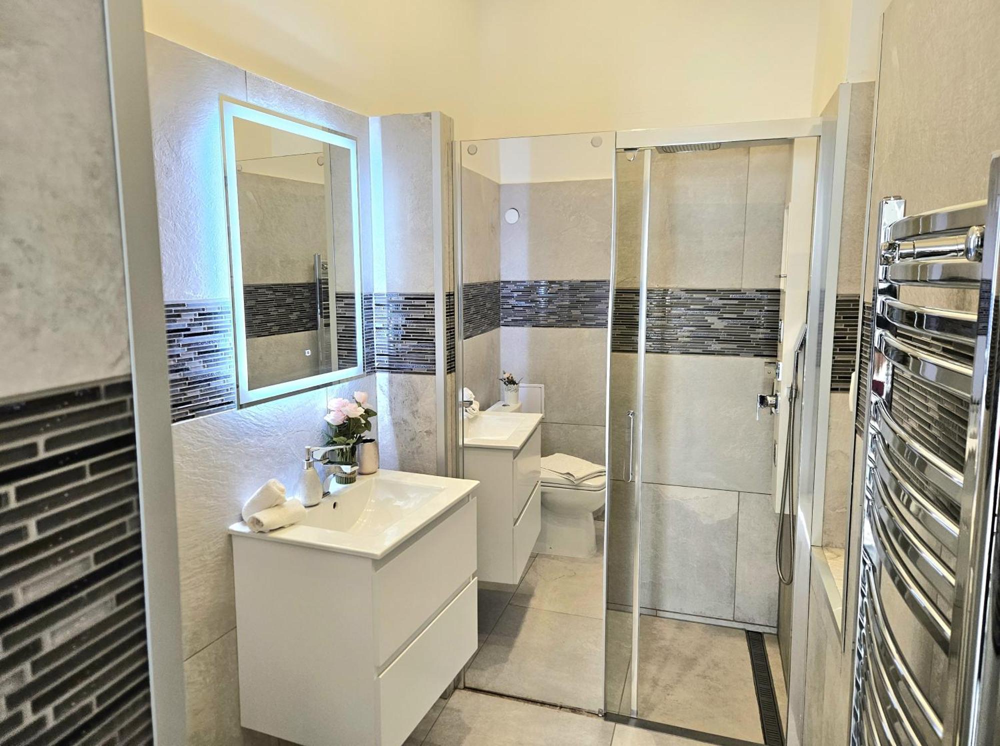 Designer Downtown Gem Apartamento Budapeste Exterior foto