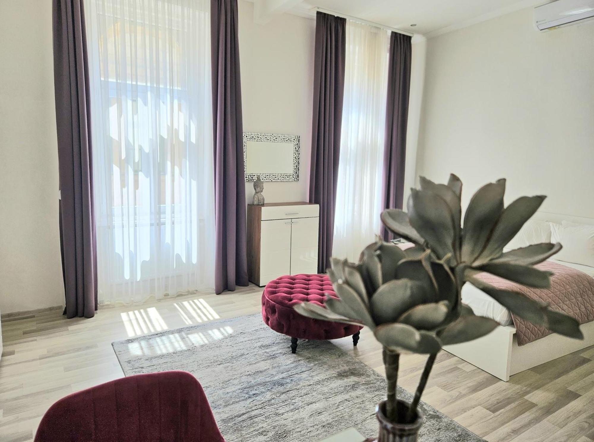 Designer Downtown Gem Apartamento Budapeste Exterior foto