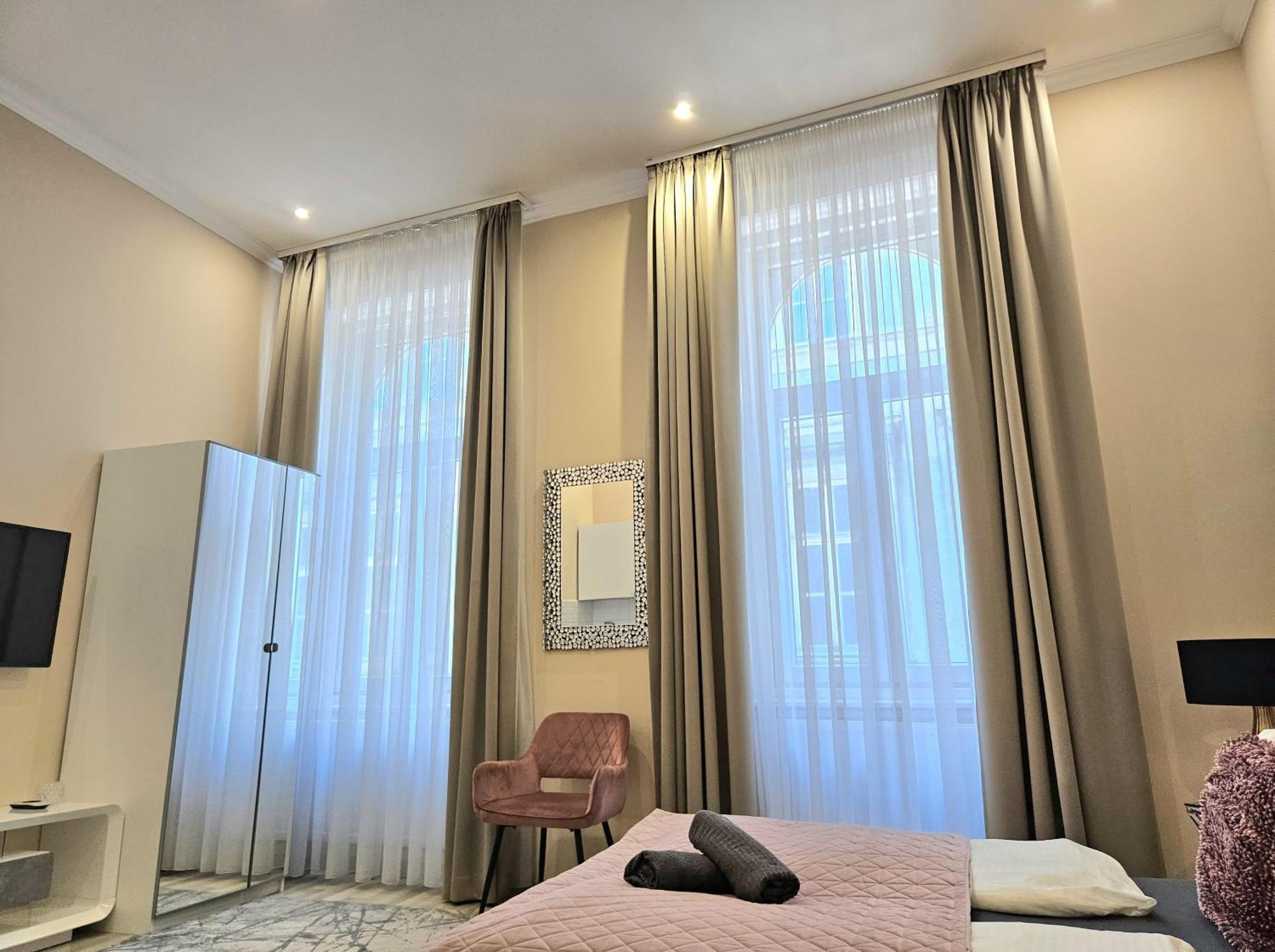 Designer Downtown Gem Apartamento Budapeste Exterior foto